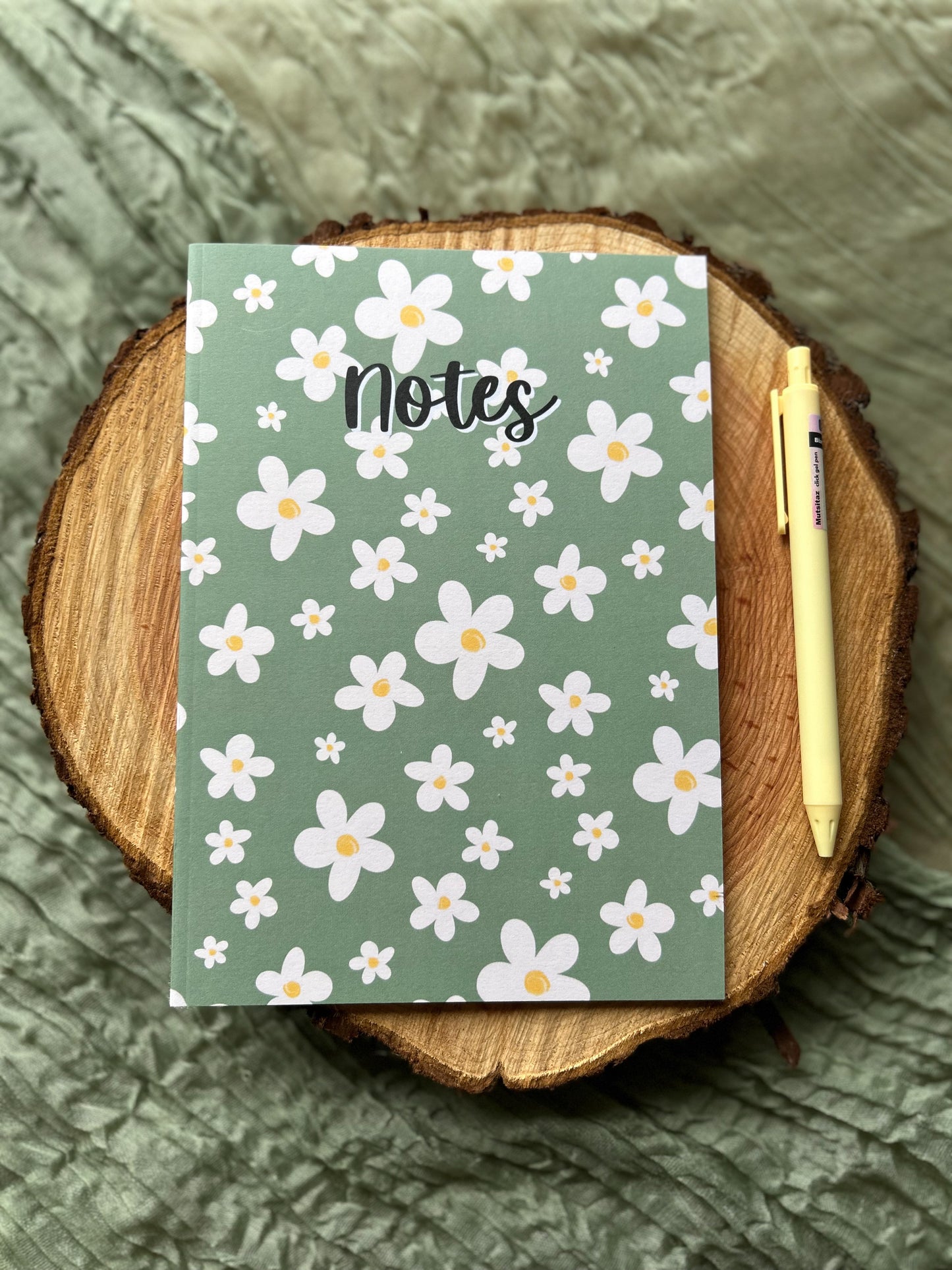 IMPERFECT - Daisies Notes design Notebook