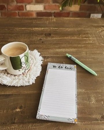 Daisies To Do List Notepad